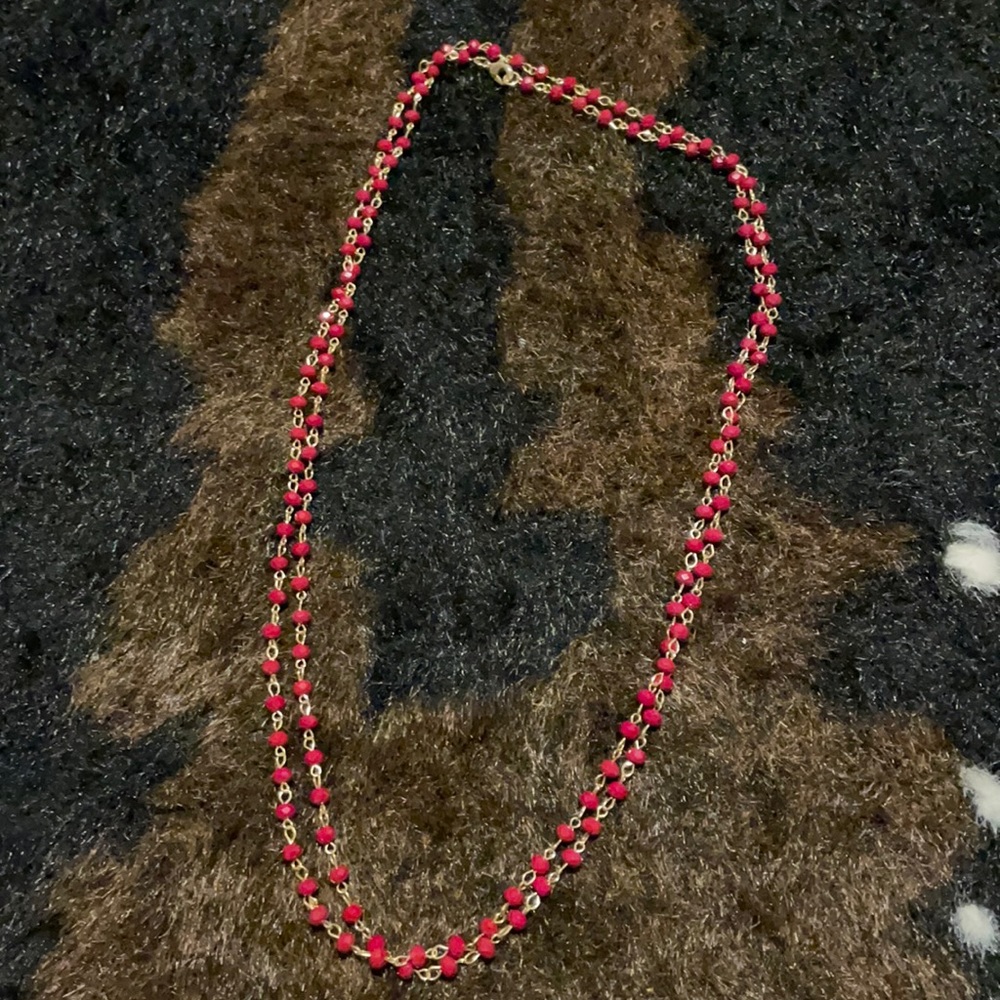 Lizard thicket red bead and gold chain long strand necklace